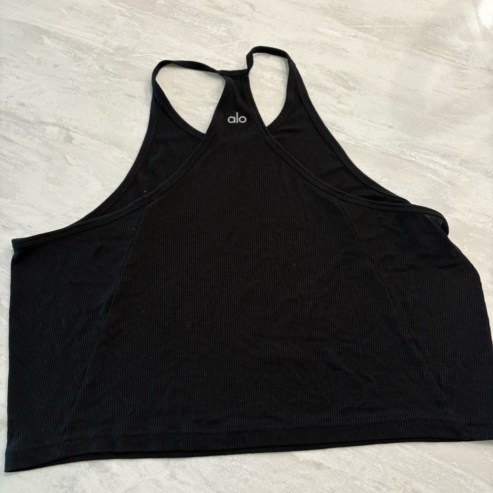 Alo trapeze crop tank
